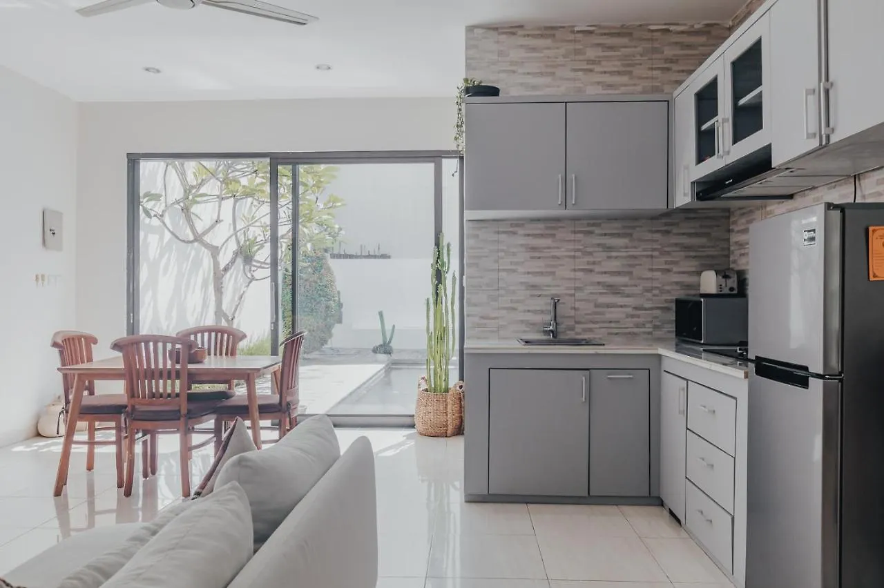 Affordable 2Br Private Pool Villa, Central Seminyak, Bali 0*,  Indonesien